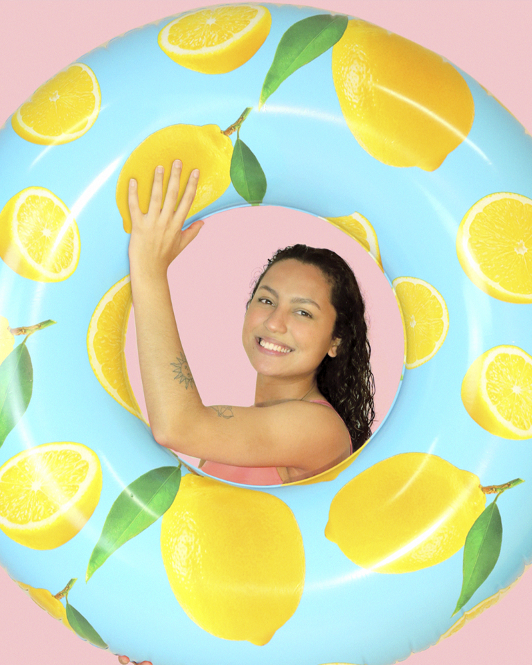 Exalando refrescância e cheirinho de fruta no ar! De framboesa ou de limão, você escolhe sua favorita para um verão ainda mais gostoso ✨